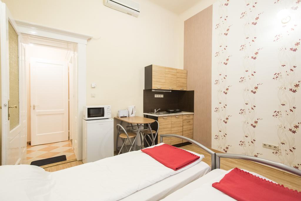 Riverside City Budapest Chambre photo